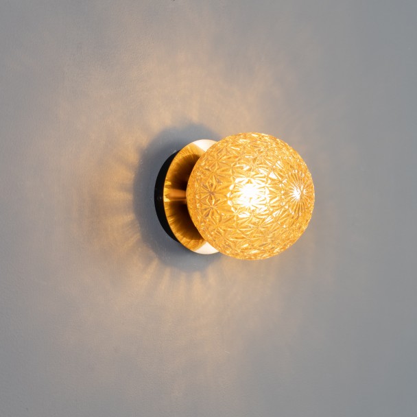 Metall und Glas gilt - Orian