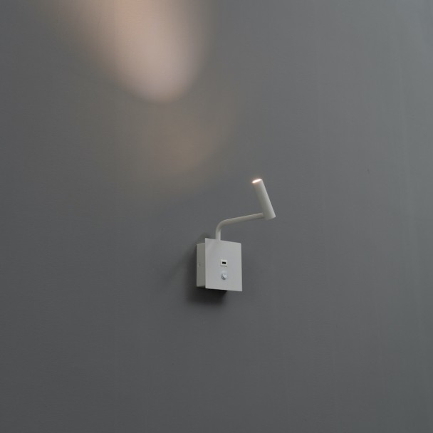 Praktische und moderne LED-Leselampe und...