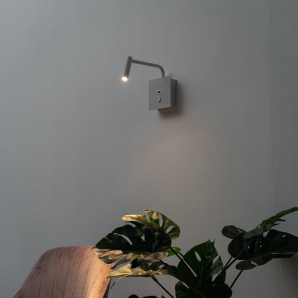 Praktische und moderne LED-Leselampe und...