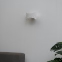Weiße Wandleuchte aus Gips