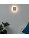 Quadratische LED-Wandleuchte mit minimalistisch abgerundeten Kanten - Eporedia