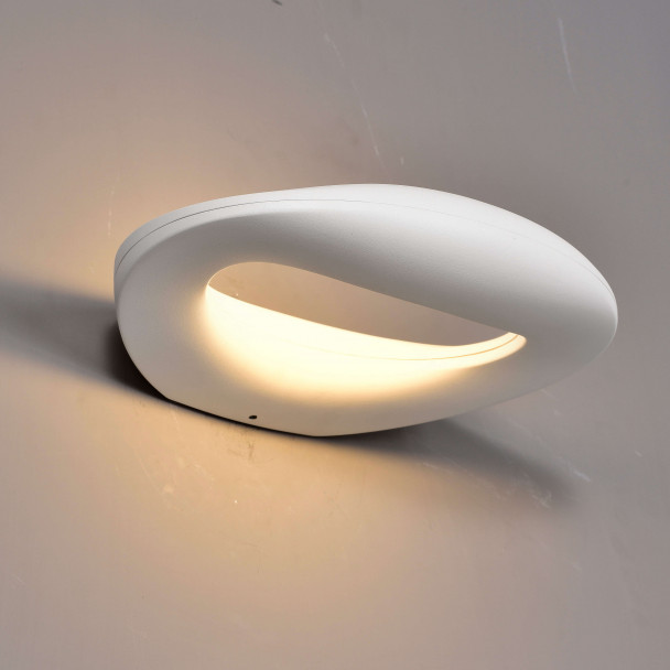 Weiße Designer-Wandleuchte