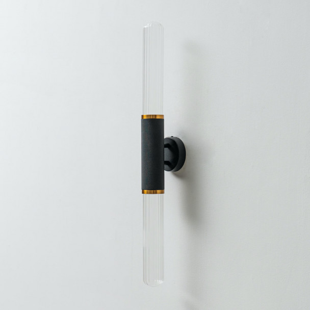 Lange zeitgenössische Wandleuchte Glaszylinder