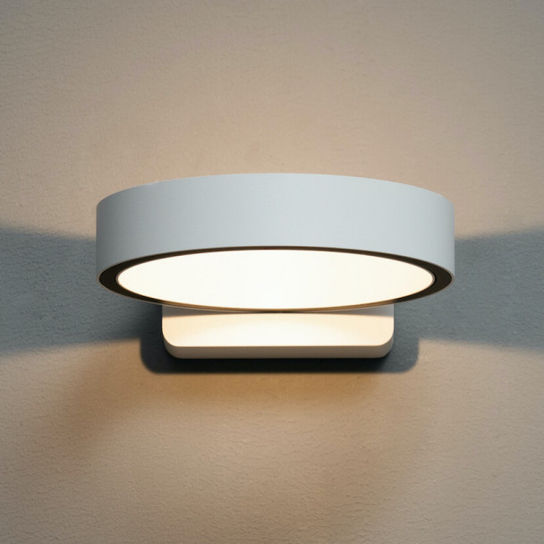 Weiße Ultra-Design-Wandleuchte