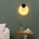 Schwarze und goldene Wandleuchte gemütliches Interieur - Alisa