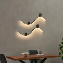 Moderne wellenförmige LED-Wandleuchte - Curva