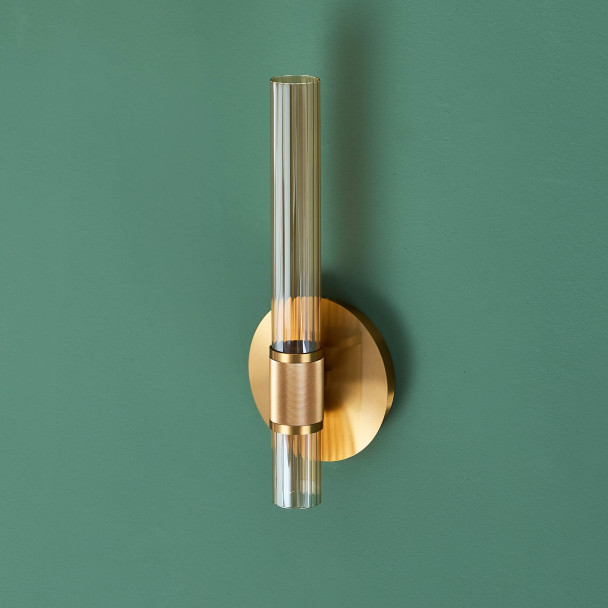 Goldene wandleuchte aus geripptem glas hell - Cyllia