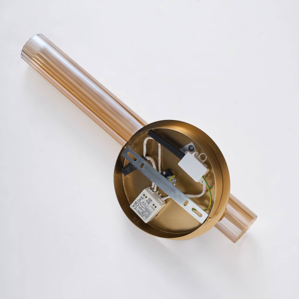 Dekorative goldene wandleuchte fürs wohnzimmer - Cyllia