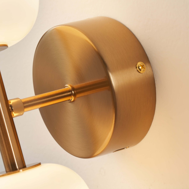 Elegante goldene wandleuchte hell - Nysséa