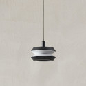 Schwarze LED-Leuchte perfekt über Tisch - Rive