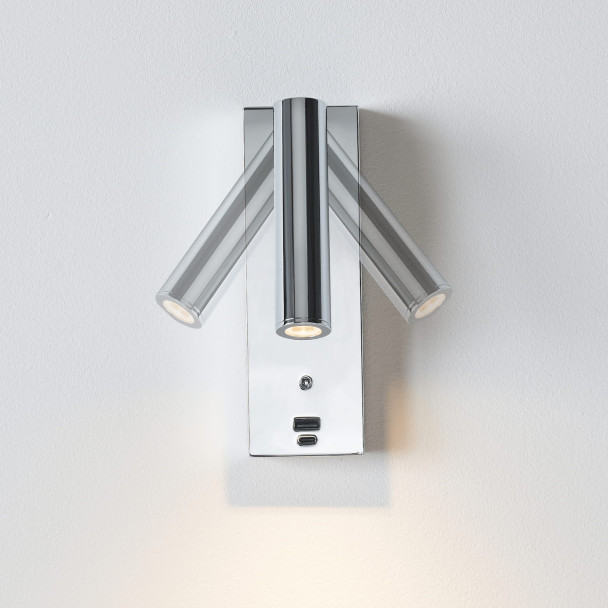 Chromfarbene LED-Leseleuchte mit USB-Anschluss...