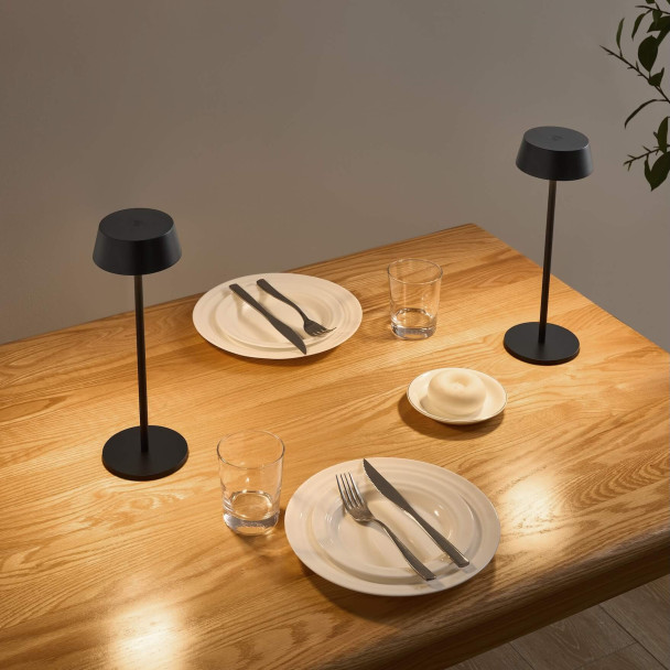 Schwarze kabellose LED-Tischlampe mit...