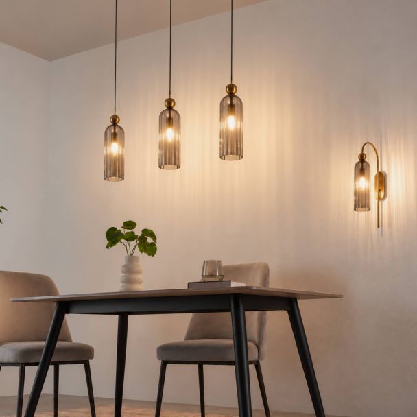 Goldene Pendelleuchte mit Rauchglas und geriffeltem Glas - Leonora