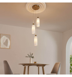 Dreifache goldene Pendelleuchte mit Opalglas und...